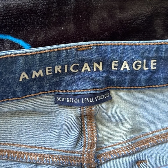 American eagle jeans. Size 14 Short. Hi rise and stretch. - Picture 4 of 4